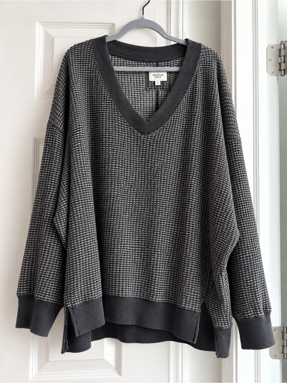 American Eagle Outfitters Dark Navy V-Neck Waffle Knit Sweater